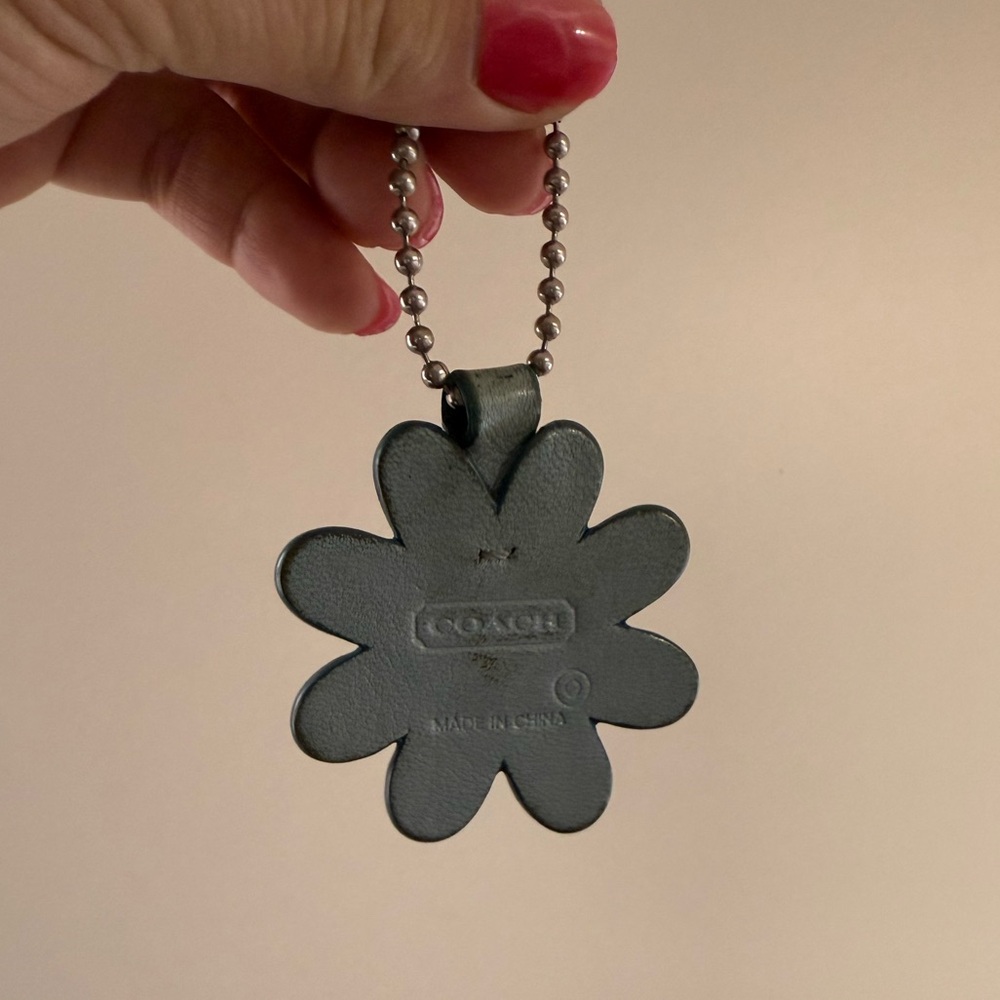 Coach Daisy Blue Leather Flower Keychain Charm - Picture 2 of 2